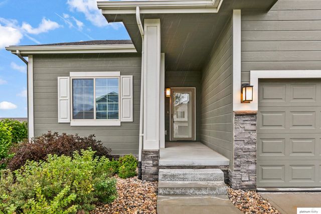 4918 N 180 Avenue, Omaha, NE 68022