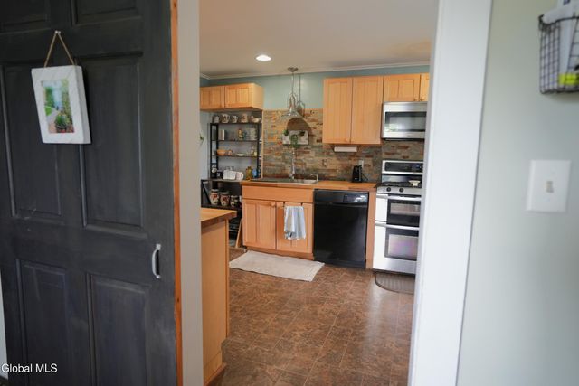 451 N Perry Street, Johnstown, NY 12095