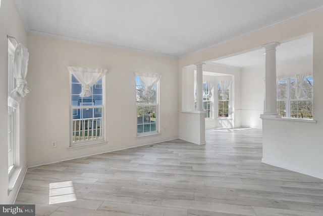 2 NEWBURY DR, Stafford, VA 22556