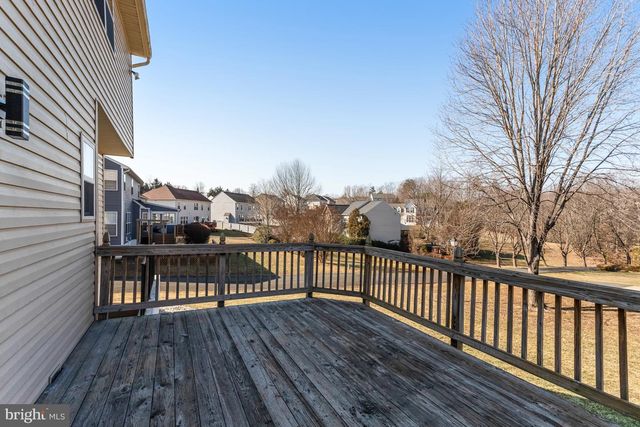 2 NEWBURY DR, Stafford, VA 22556