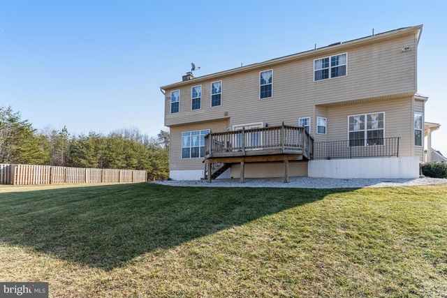 2 NEWBURY DR, Stafford, VA 22556