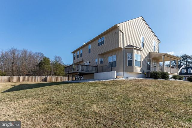 2 NEWBURY DR, Stafford, VA 22556
