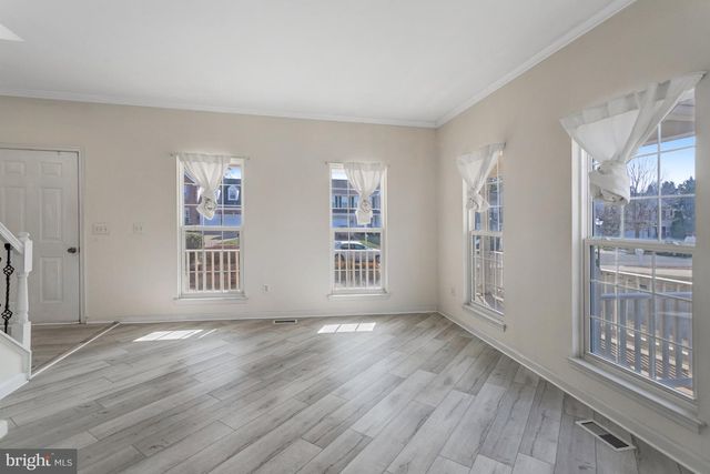 2 NEWBURY DR, Stafford, VA 22556