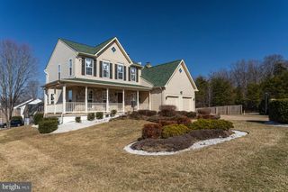 2 NEWBURY DR, Stafford, VA 22556