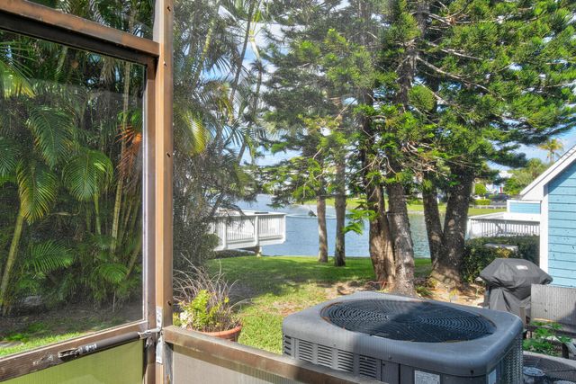 1003 Ocean Dunes Circle, Jupiter, FL 33477