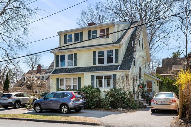 60 Denton Rd 3, Wellesley, MA 02482