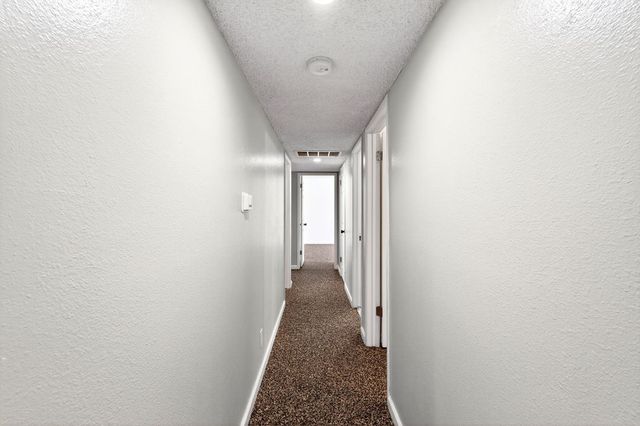 613 E Spruce Avenue, Lemoore, CA 93245