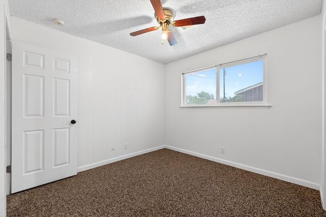 613 E Spruce Avenue, Lemoore, CA 93245