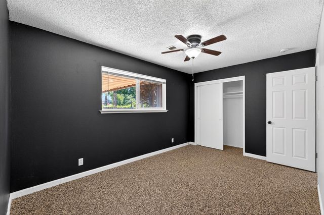 613 E Spruce Avenue, Lemoore, CA 93245