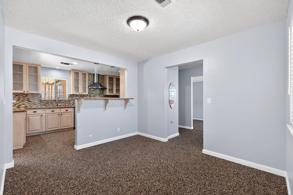 Image 9 of property listing at 613 E Spruce Avenue, Lemoore, CA 93245