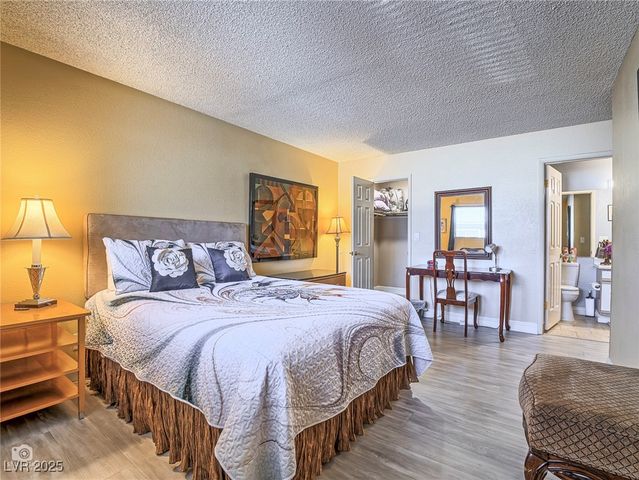 4504 Del Oro Drive, Las Vegas, NV 89102