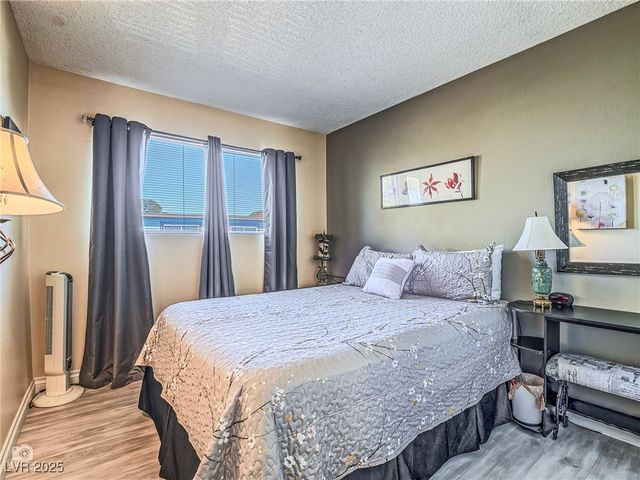 4504 Del Oro Drive, Las Vegas, NV 89102