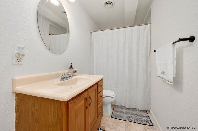 1717 GOLD DUST RD, Cheyenne, WY 82007