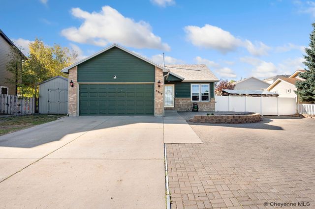1717 GOLD DUST RD, Cheyenne, WY 82007