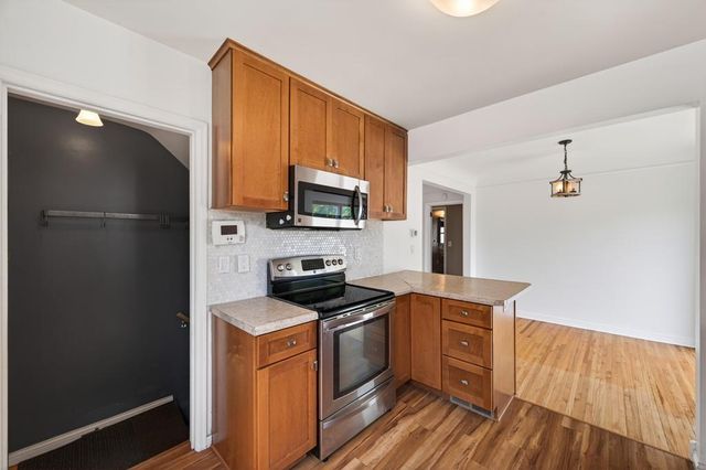 4706 Girard Avenue N, Minneapolis, MN 55430