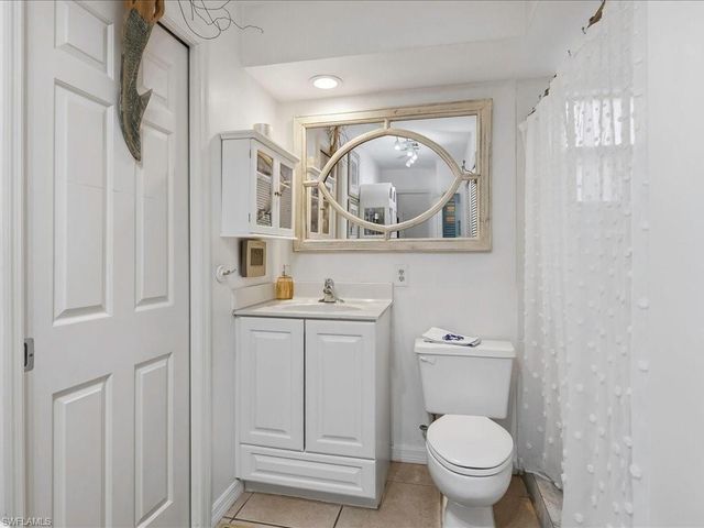 1337 Solana RD, Naples, FL 34103