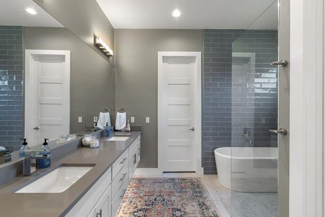 409 Dos Lagos, Dripping Springs, TX 78620