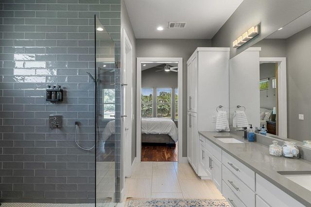 409 Dos Lagos, Dripping Springs, TX 78620