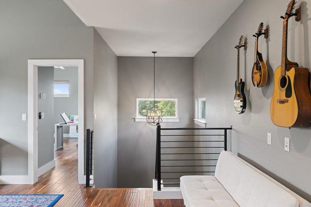 409 Dos Lagos, Dripping Springs, TX 78620
