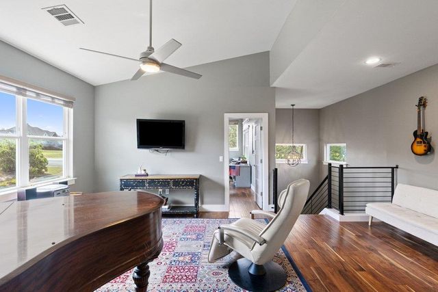 409 Dos Lagos, Dripping Springs, TX 78620
