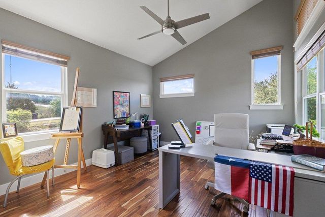 409 Dos Lagos, Dripping Springs, TX 78620