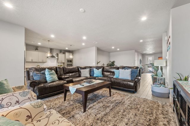 9116 Cambrils Drive NW, Albuquerque, NM 87114
