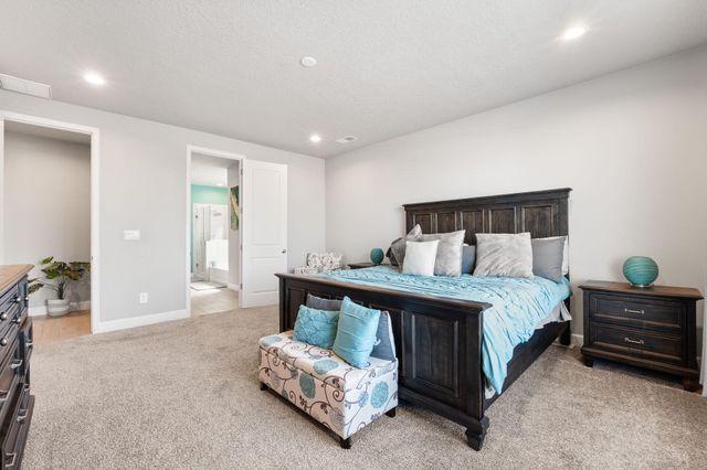 9116 Cambrils Drive NW, Albuquerque, NM 87114