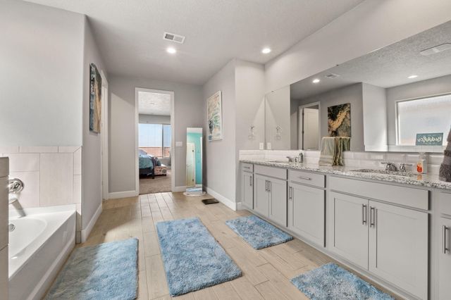 9116 Cambrils Drive NW, Albuquerque, NM 87114
