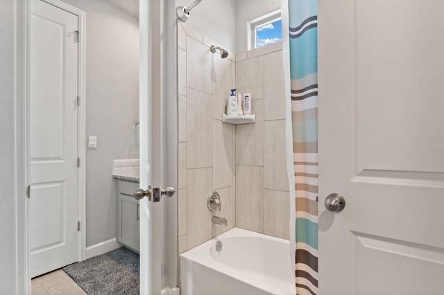 9116 Cambrils Drive NW, Albuquerque, NM 87114