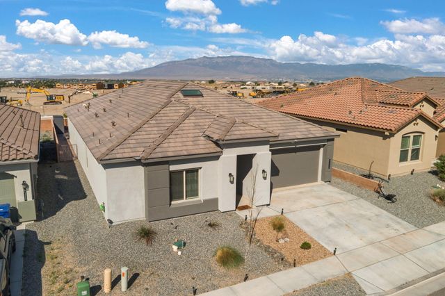 9116 Cambrils Drive NW, Albuquerque, NM 87114