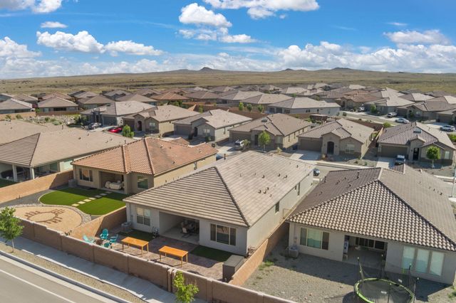 9116 Cambrils Drive NW, Albuquerque, NM 87114