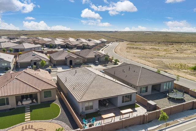 9116 Cambrils Drive NW, Albuquerque, NM 87114