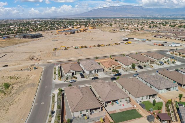 9116 Cambrils Drive NW, Albuquerque, NM 87114
