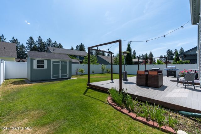 6522 N IDLEWOOD DR, Coeur D'alene, ID 83815