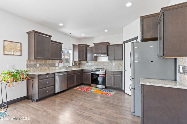 6522 N IDLEWOOD DR, Coeur D'alene, ID 83815