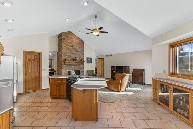 1590 43rd AVENUE, Kenosha, WI 53144