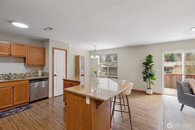 6752 Takota Place NE, Bremerton, WA 98311