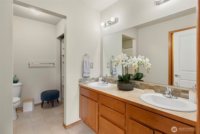 6752 Takota Place NE, Bremerton, WA 98311