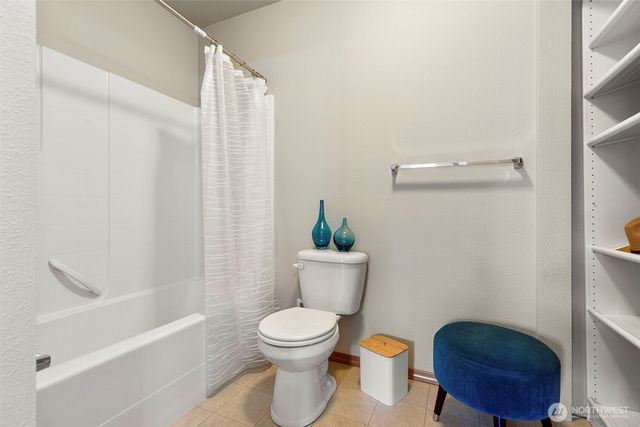 6752 Takota Place NE, Bremerton, WA 98311