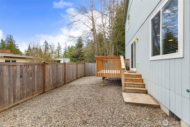 6752 Takota Place NE, Bremerton, WA 98311