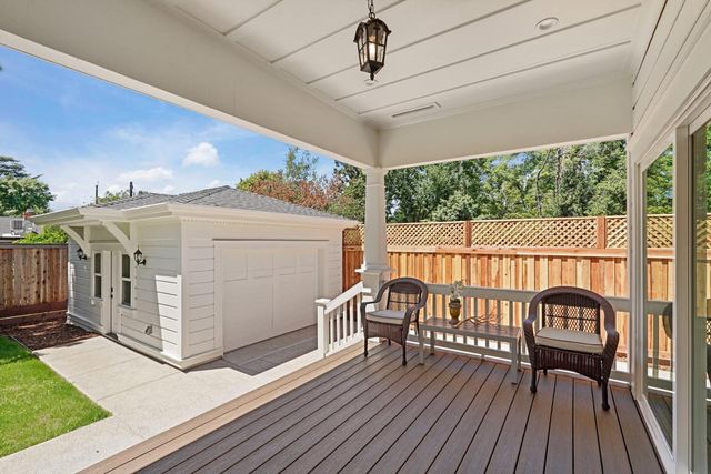1402 51st St, Sacramento, CA 95819