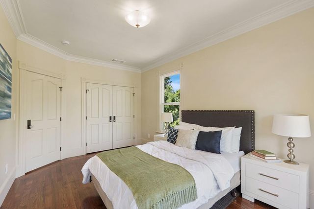 1402 51st St, Sacramento, CA 95819
