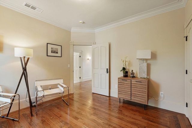 1402 51st St, Sacramento, CA 95819
