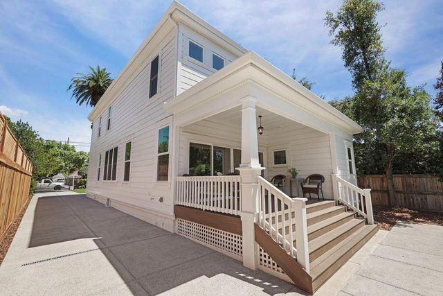 1402 51st St, Sacramento, CA 95819