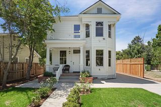 1402 51st St, Sacramento, CA 95819