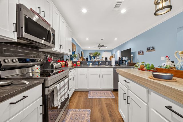 108 Trail Ride Way, Willis, TX 77318