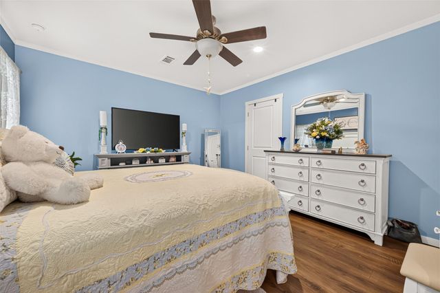 108 Trail Ride Way, Willis, TX 77318