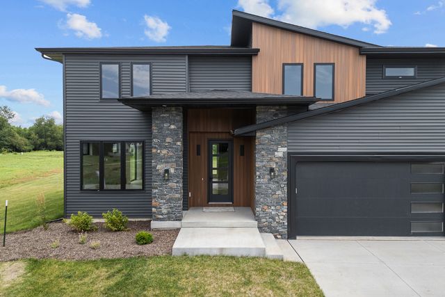 383 Madison Drive, Riverdale, IA 52722