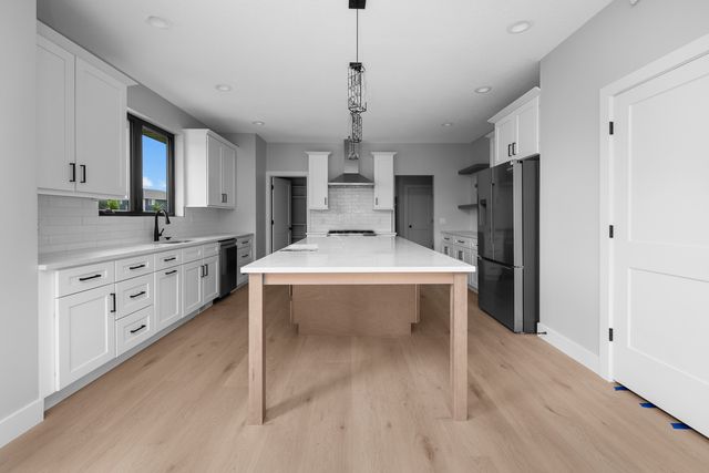 383 Madison Drive, Riverdale, IA 52722