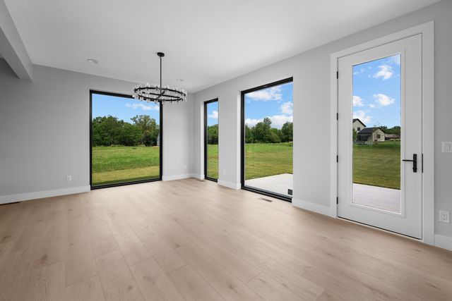 383 Madison Drive, Riverdale, IA 52722